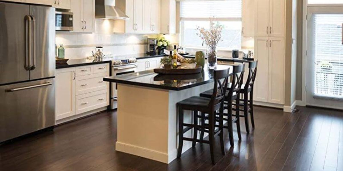 How to clean a kitchen range hood?